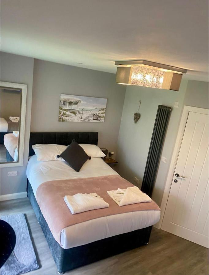 Poppy'S Place Llandudno Junction Bagian luar foto