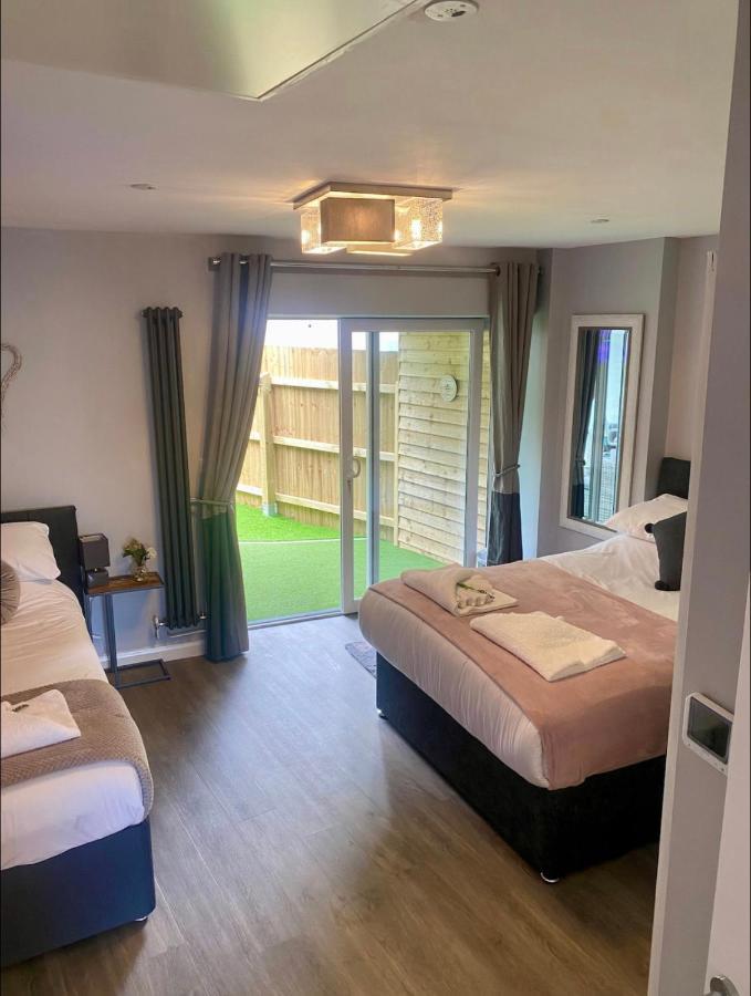 Poppy'S Place Llandudno Junction Bagian luar foto